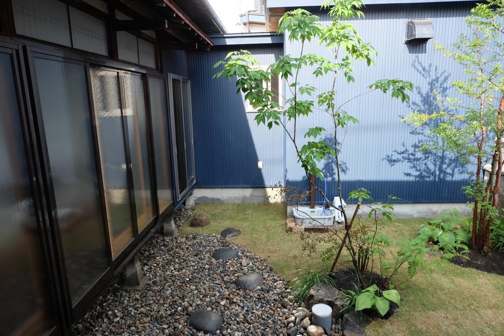 Hostel Fish In A River Takayama  Exteriör bild