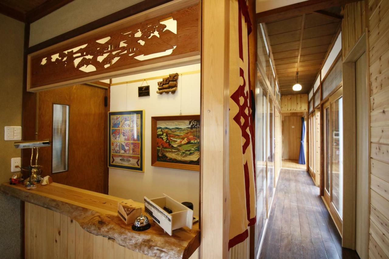 Hostel Fish In A River Takayama  Exteriör bild